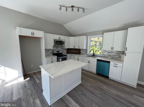 970 Gravel Pike, Collegeville PA  19473-2832 exterior