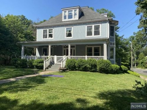 232 Woodside Ave, Ridgewood NJ  07450-5036 exterior