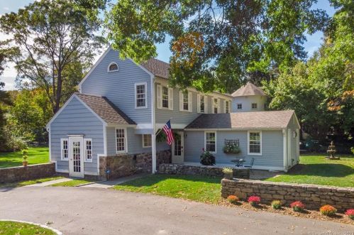 6 Crosstrees Hill Rd, Essex CT  06426-1420 exterior