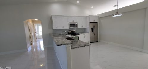 901 30th St, Cape Coral FL  33904-2931 exterior