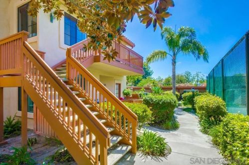 4065 Carmel View Rd, San Diego, CA 92130-2354