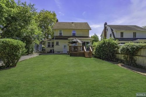 141 Cambridge Ave, Englewood NJ  07631-1624 exterior