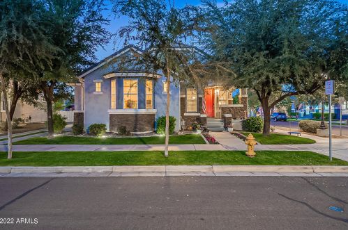 2888 Pistachio St, Gilbert, AZ 85296-7805