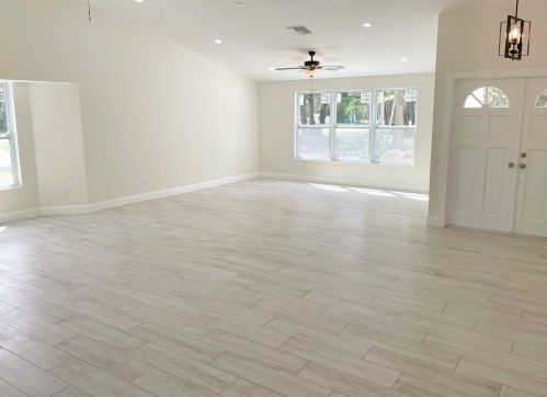 5486 Avocado Blvd, West Palm Beach, FL 33411-8314