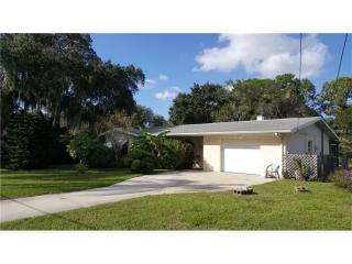 320 Roberts Rd, Nokomis, FL 34275-3705