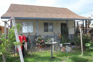 8513 Bonita Rd, Lamont, CA 93241-1517