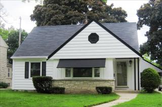 142 90th St, Milwaukee, WI 53226-4510