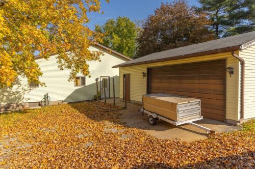 1209 Dakota St, Watertown WI  53094-6510 exterior