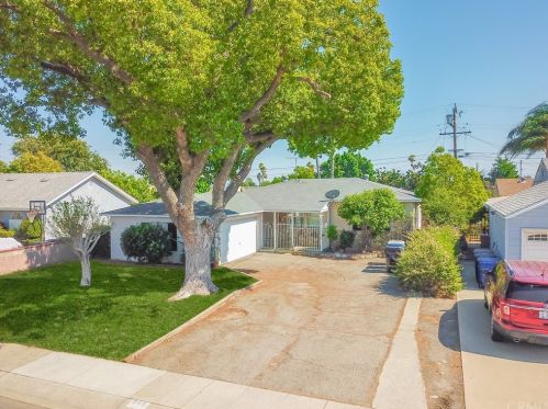 940 Rosewood Ct, Ontario, CA 91762-1835
