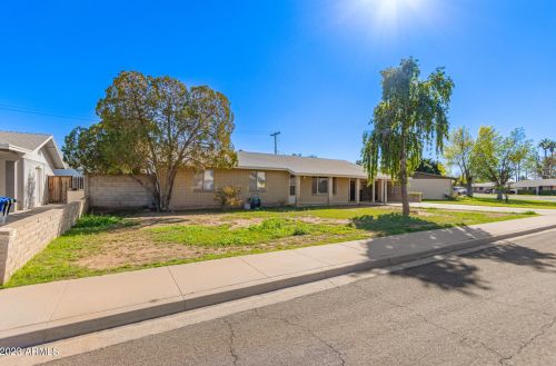 849 Lesueur, Mesa, AZ 85203-4809