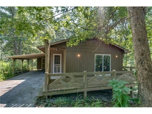 1 Country Rd, Hendersonville, NC 28791-8601