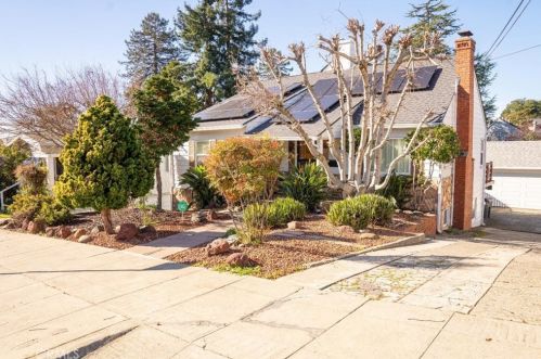 3963 Coolidge Ave, Oakland CA  94602-3428 exterior