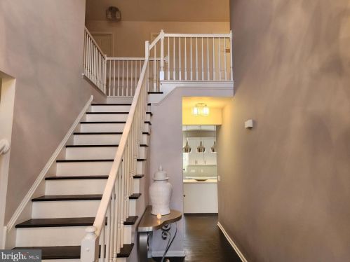 907 Mesa Ln, Collegeville, PA 19426-4145