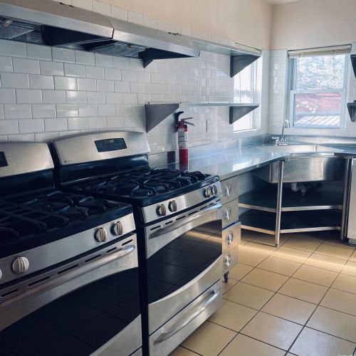 186-55 Grand Central Pkwy, Jamaica, NY 11432-1039