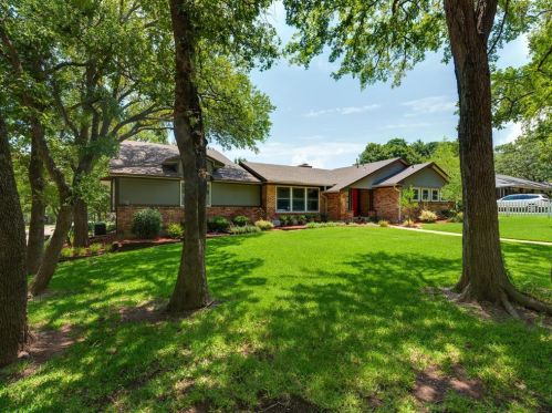 1918 Maid Marion Pl, Denton, TX 76209-1326