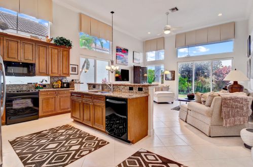 16898 Knightsbridge Ln, Delray Beach, FL 33484-6993