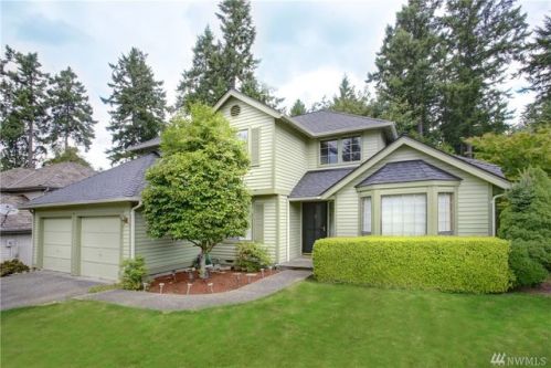 23552 29 St, Redmond WA  98075-9532 exterior
