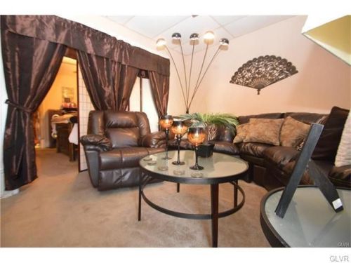 822 24th St, Easton, PA 18042-5334