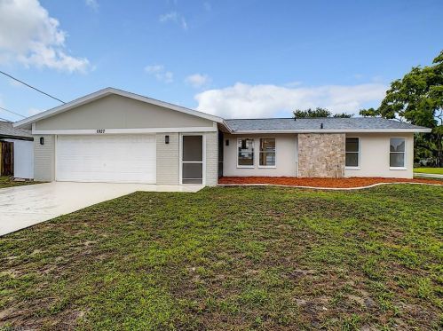 1927 11th Ter, Cape Coral, FL 33990-1889