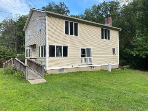 165 Main St, Chester, CT 06412-1343
