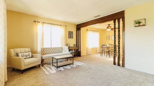 9319 Los Angeles St, Bellflower, CA 90706-4445