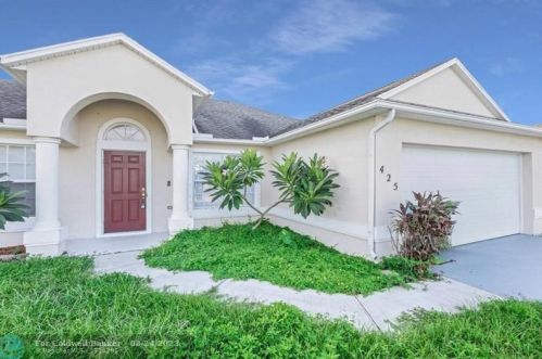 425 Bradshaw Cir, Fort Pierce, FL 34953-5533