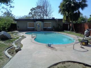 635 A St, Bakersfield CA  93304-1910 exterior