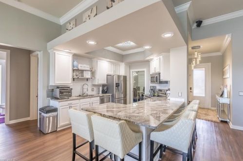 8506 Deimille Ct, Naples FL  34114-2712 exterior