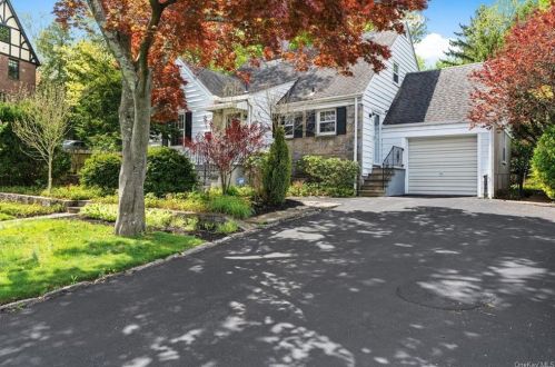 56 Crane Ave, White Plains, NY 10603-3703