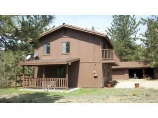 25681 Paramount Dr, Tehachapi CA  93561-8389 exterior