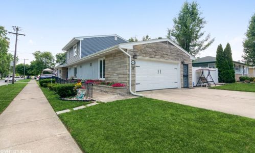 9812 Delaware Pl, Hammond, IN 46322-3300