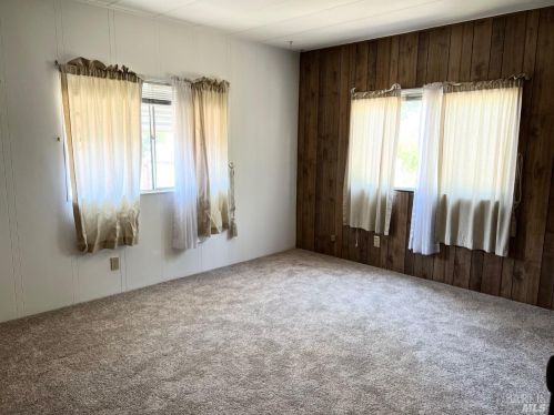 704 Sequoia St, Windsor CA  95492-9328 exterior