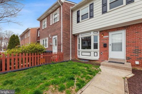 3442 Beale Ct, Woodbridge, VA 22193-1702