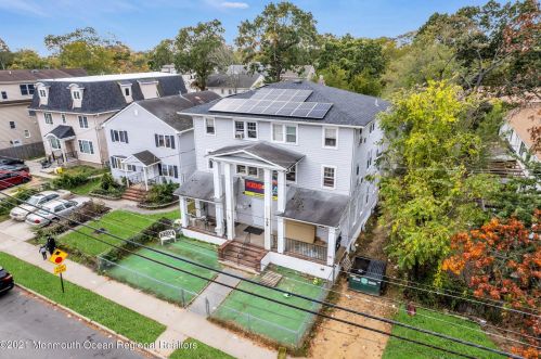 708 Princeton Ave, Lakewood, NJ 08701-2850