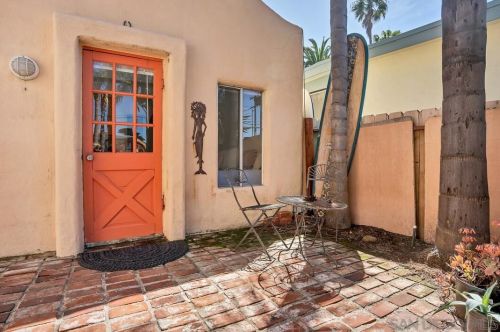 232 Rios Ave, Solana Beach CA  92075-1240 exterior