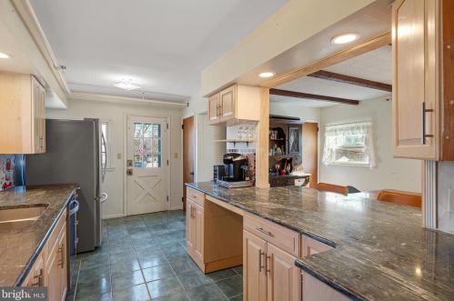 130 Delp Rd, Lancaster PA  17601-3906 exterior