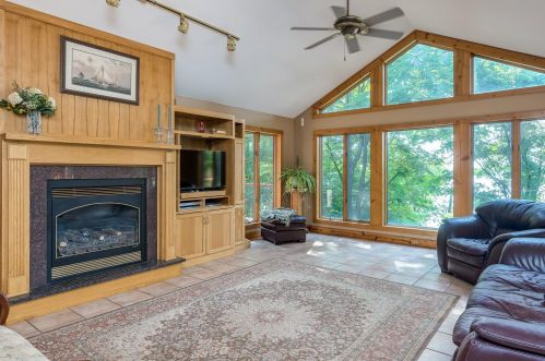 44 Idlewood Pt, Madison Lake, MN 56063-2046