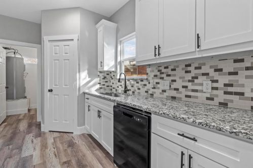 405 Walker St, Denison TX  75020-2451 exterior