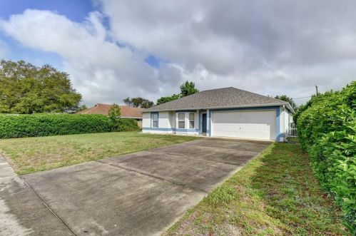 2658 Windsor Heights St, Deltona, FL 32738-1904