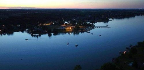 1239 Choctaw Dr, London OH  43140-8726 exterior