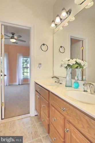 12760 Beebe Ct, Lovettsville VA  20180-2778 exterior