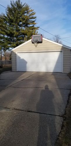 4066 Kingan Ave, Milwaukee, WI 53235-4783