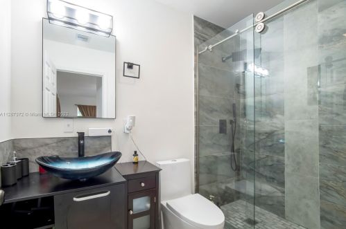 1401 3rd Ave, Dania Beach FL  33004-4214 exterior