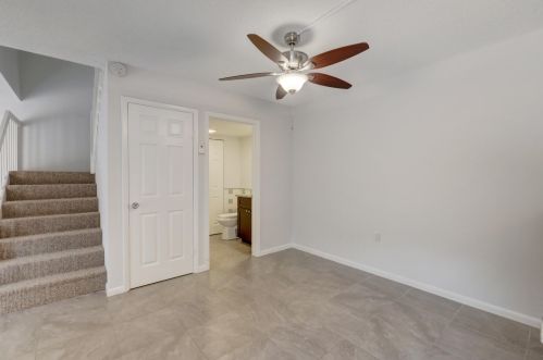1312 13th Ct, West Palm Beach FL  33410-5111 exterior