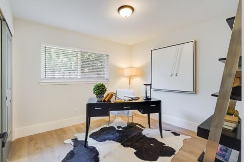 1654 Pecan Ct, Redwood City CA  94061-2649 exterior