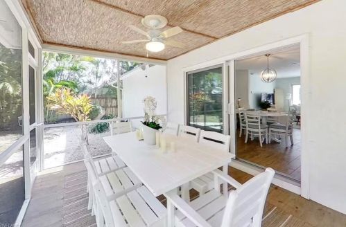 1271 Alhambra Cir, Naples FL 34103-3290 exterior