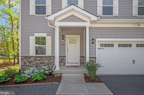 122 Parliament St, Locust Grove VA  22508-5107 exterior