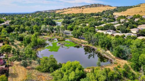 1000 Souza Dr, Folsom CA  95762-7550 exterior