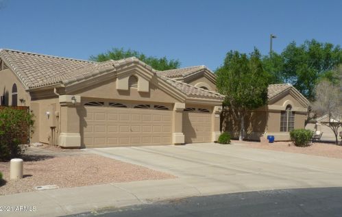 1374 Spartan St, Gilbert, AZ 85233-8309
