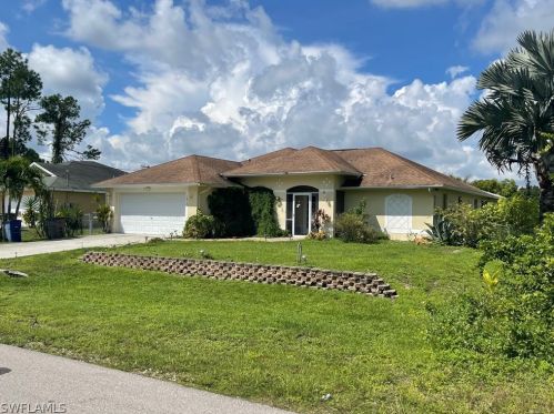 1019 Angelo Ave, Lehigh Acres, FL 33971-6563